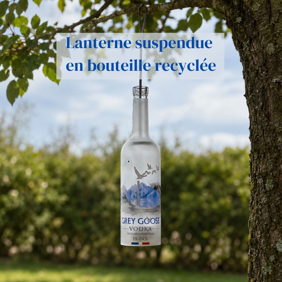 Hängeleuchte aus recycelter Wodkaflasche