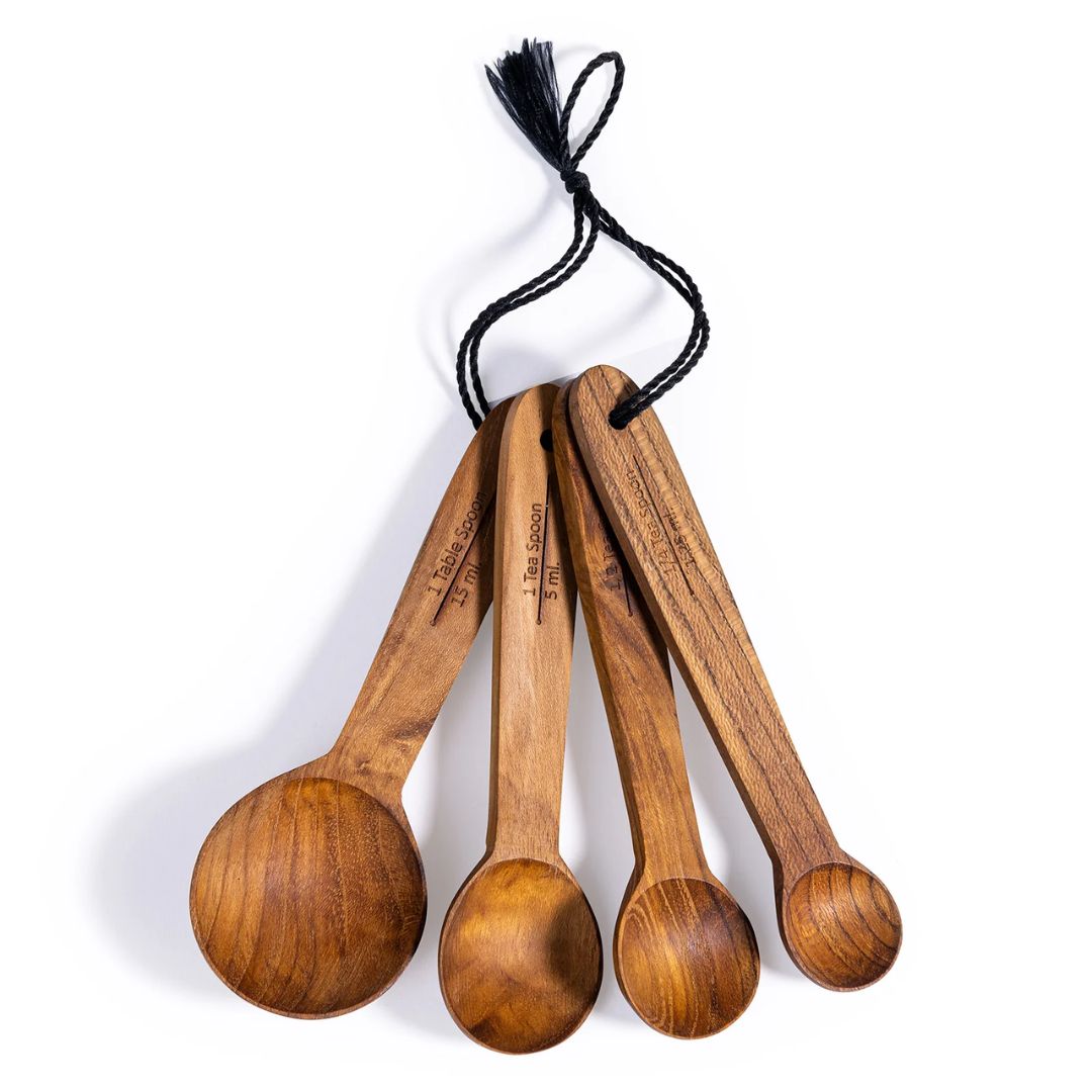 Cuillères doseuses en bois de teck surcyclé