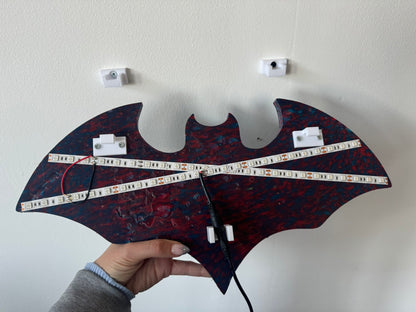 Lippen-Wandlampe aus recyceltem Kunststoff