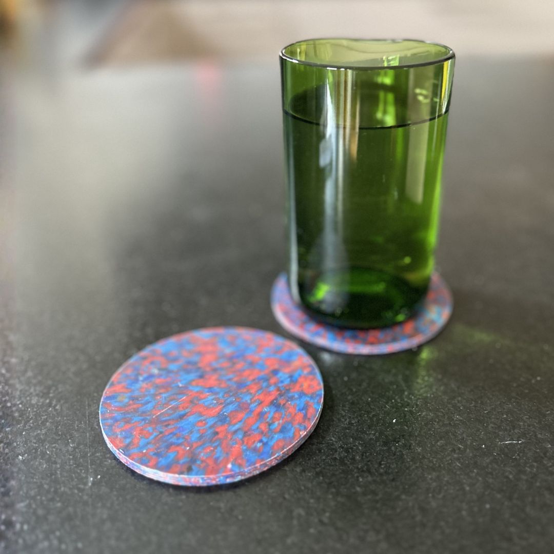 Sous-verres en plastique recyclé – Set de 2 — Bleu &amp; violet
