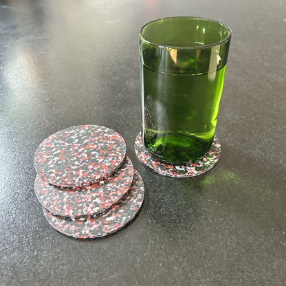 Untersetzer aus recyceltem Kunststoff – 4er-Set – Schwarz &amp; Rosa