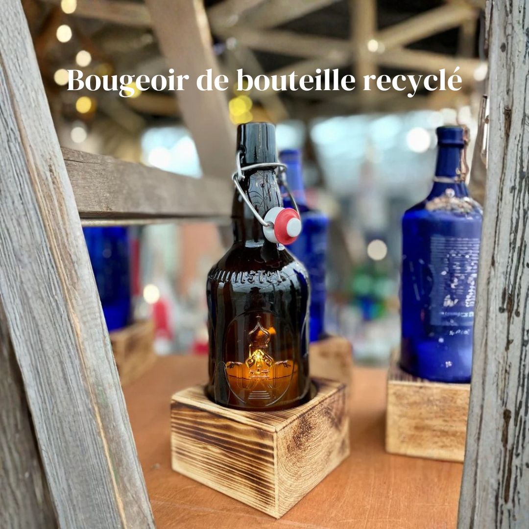 Bougeoir en bouteille fermeture mécanique recyclée avec socle en bois