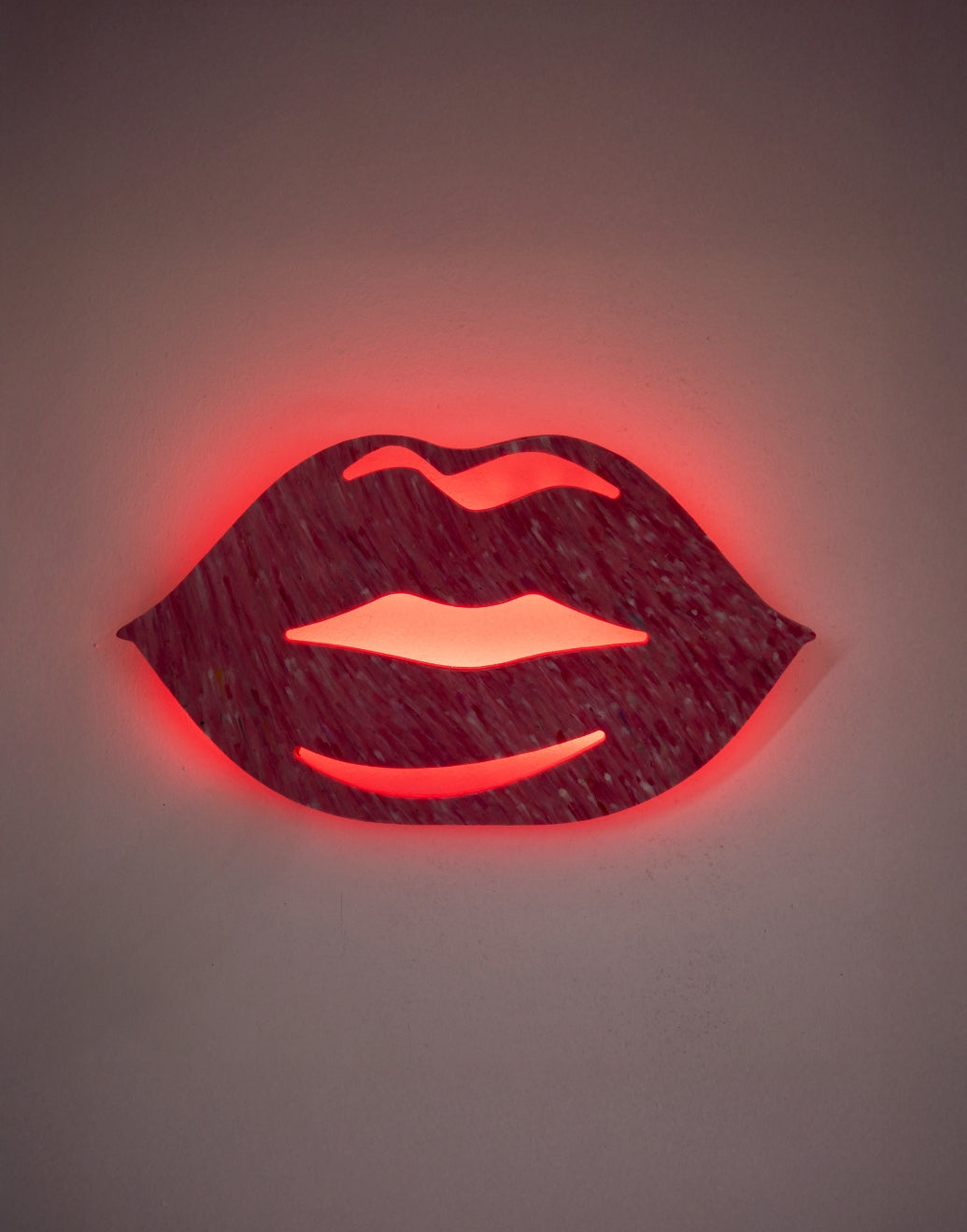Recycled Plastic Lips Wall Lamp