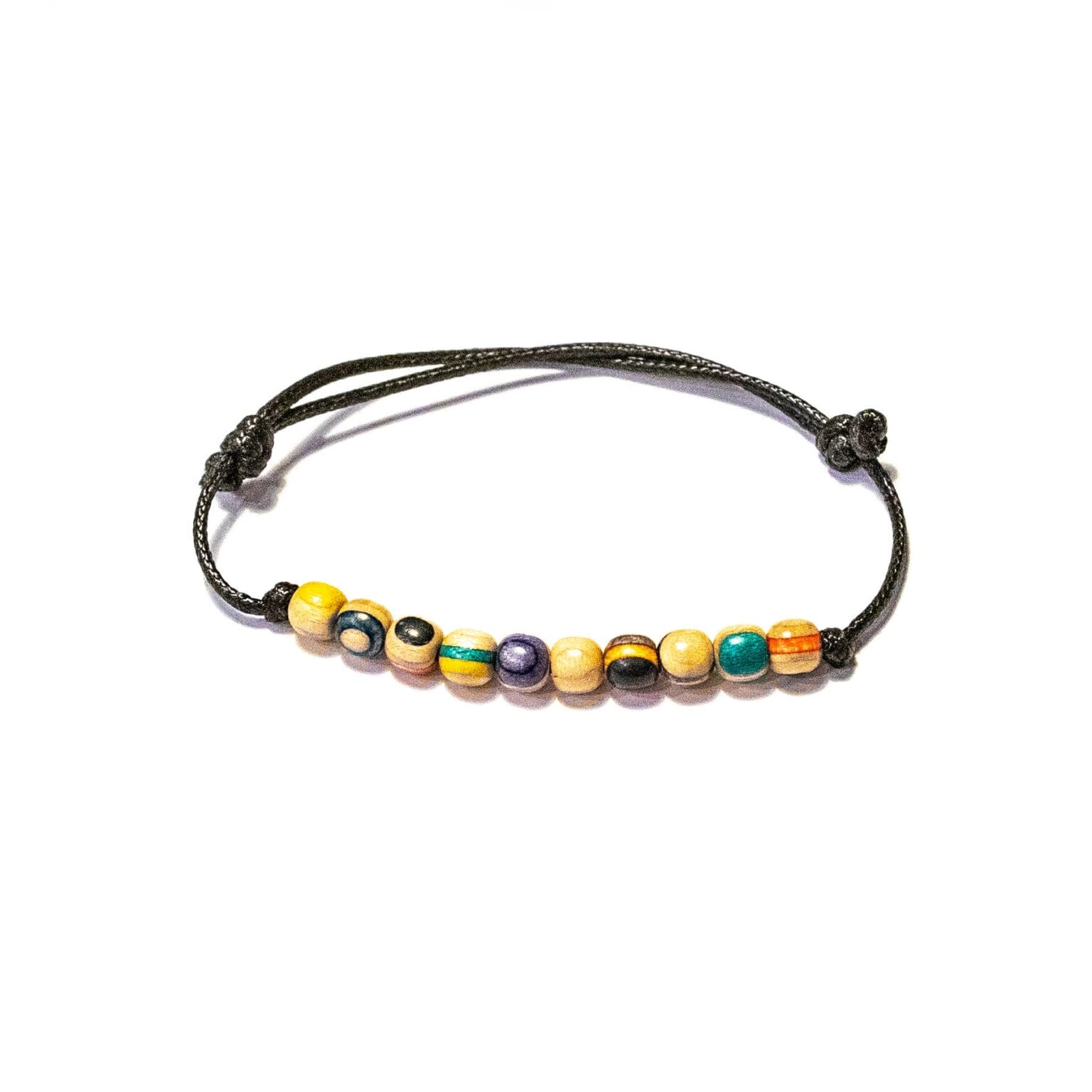 Minimal-Armband aus recyceltem Skateboard – Holzperlen-Armband