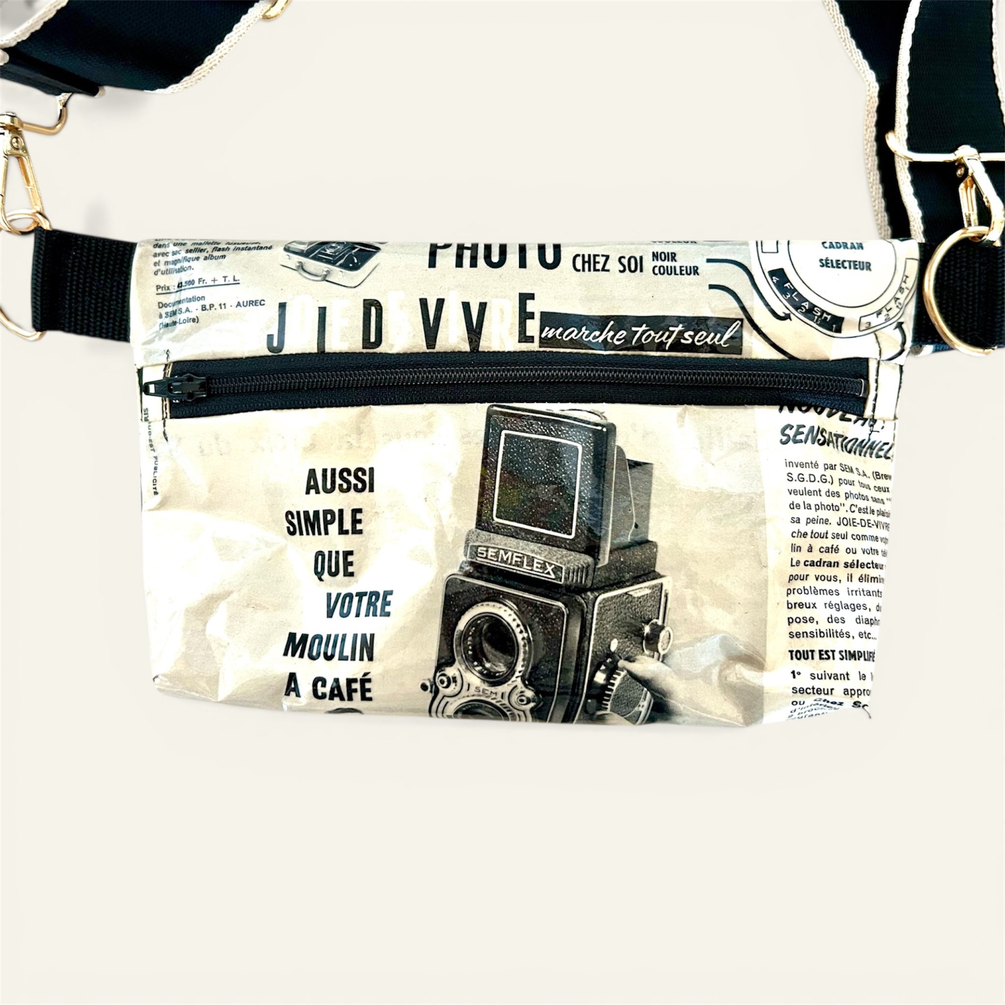 Sac bandoulière / banane en page de magazine vintage