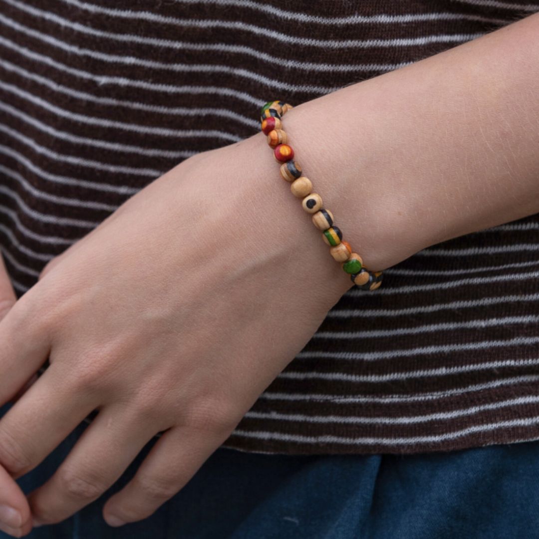 Green Recycled Skateboard Bracelet – Stretch Wood Bead Bracelet