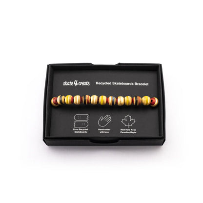 Rotes Armband aus recyceltem Skateboard – Holzperlen-Armband