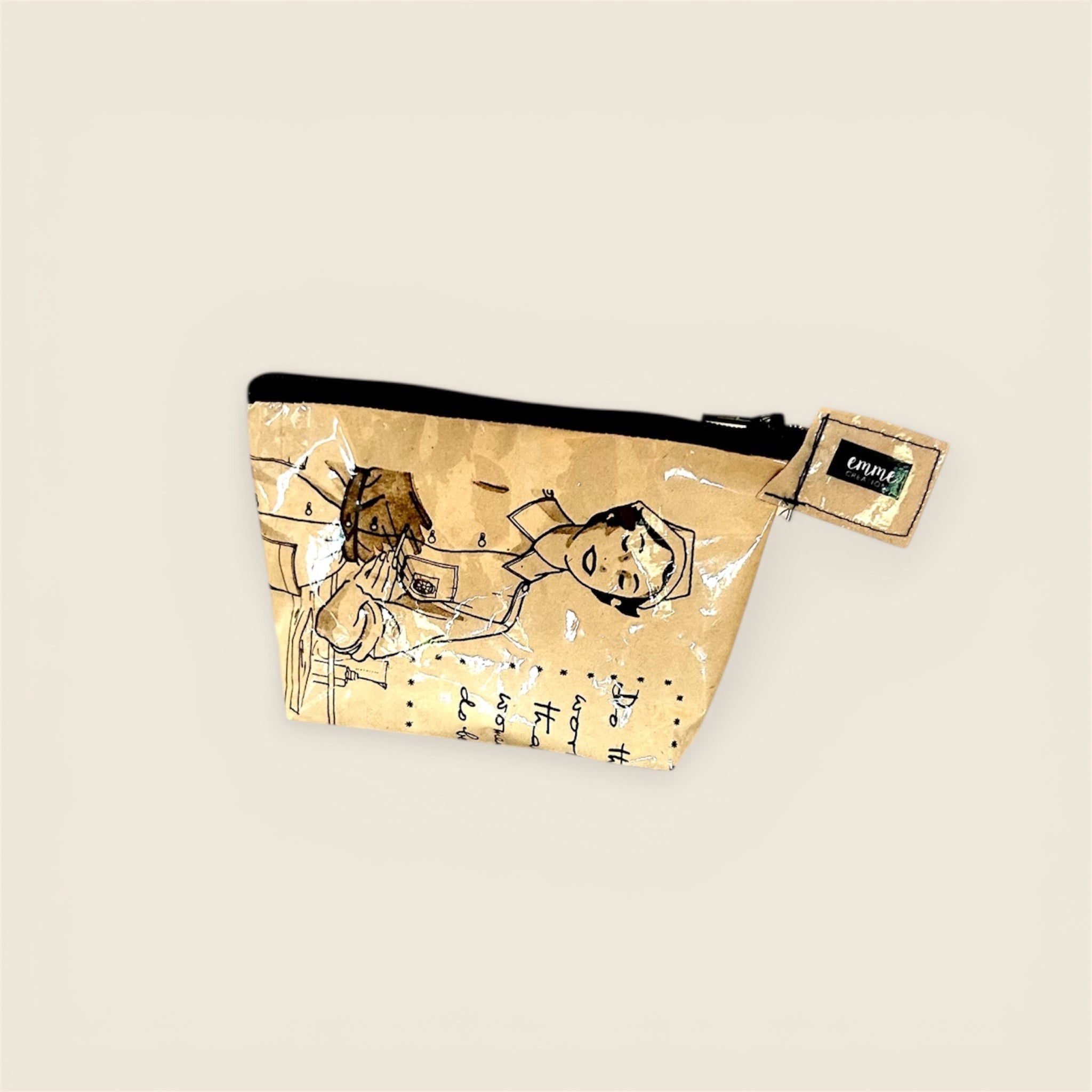 Trousse en page de magazine vintage Petit Femme